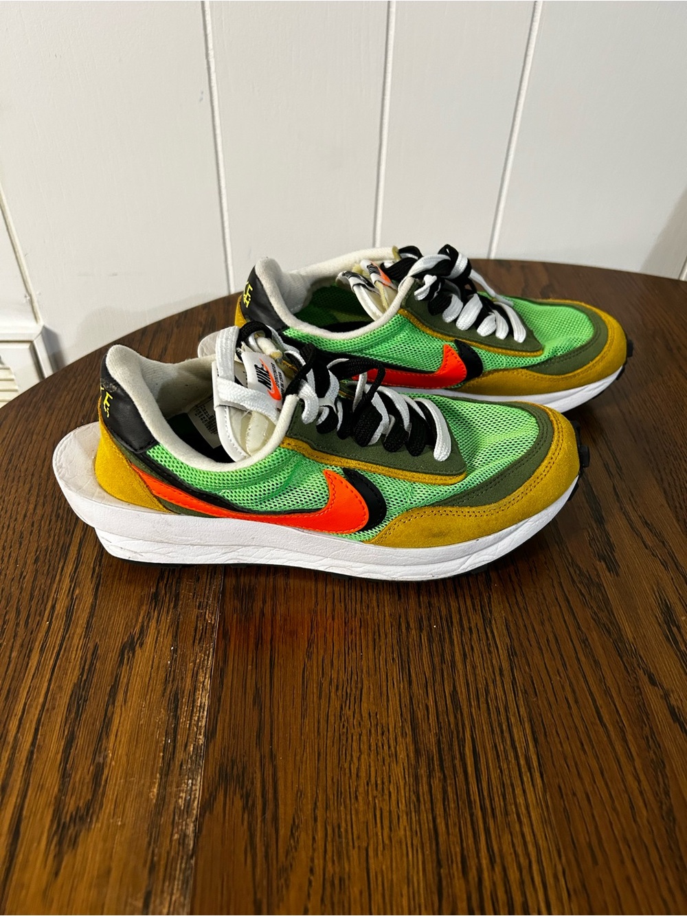 Nike Womens Sacai Green Gusto LD Waffle